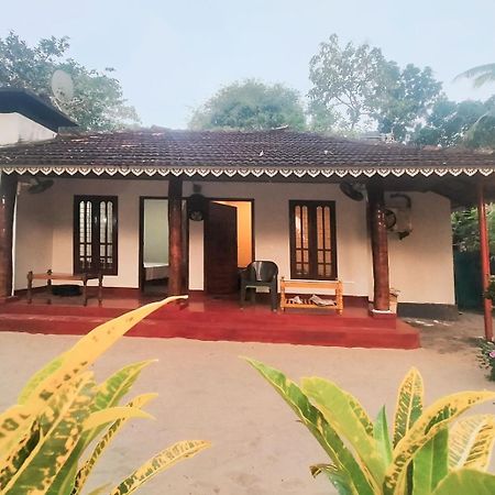 Marrari Felix Home Alappuzha Exteriör bild